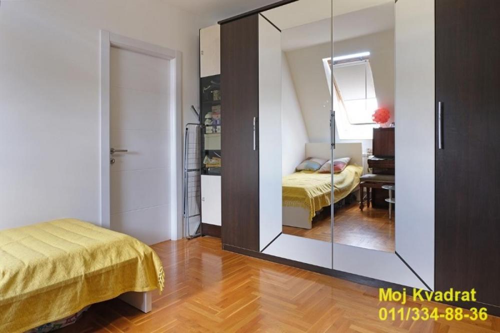 Stan na prodaju u Beogradu, Braće Jerković, cetvorosoban, 102m2, cena 295000 evra