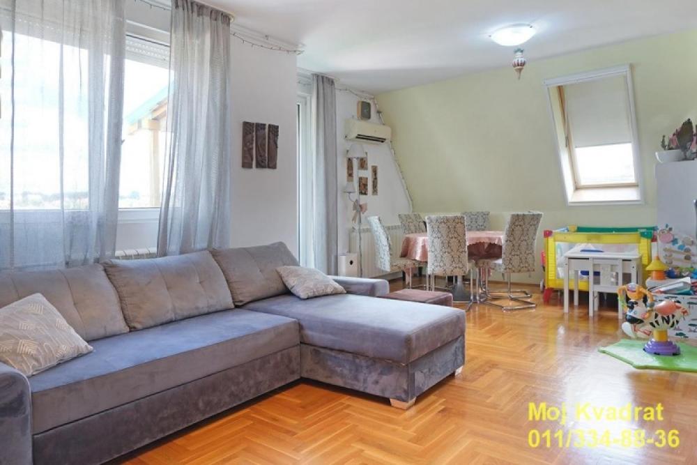 Stan na prodaju u Beogradu, Braće Jerković, cetvorosoban, 102m2, cena 295000 evra
