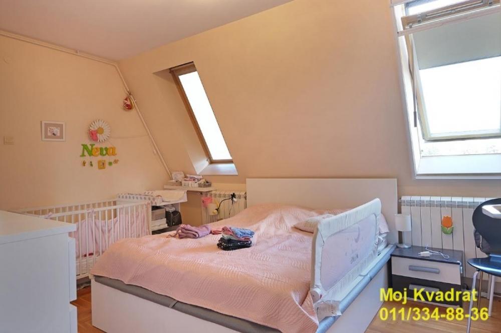 Stan na prodaju u Beogradu, Braće Jerković, cetvorosoban, 102m2, cena 295000 evra