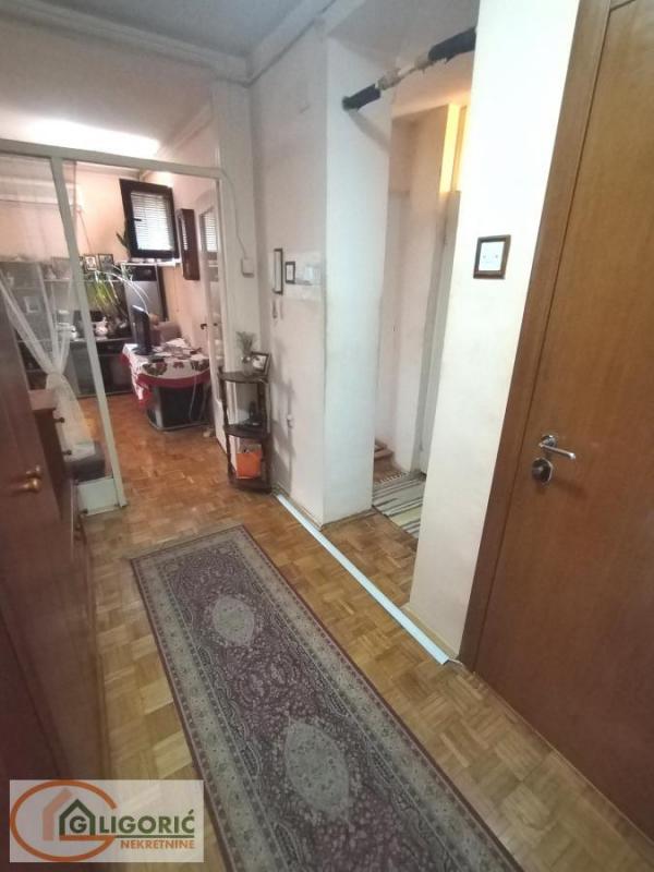 Stan na prodaju u Beogradu, Labudovo brdo, 100m2, cena 134000 evra
