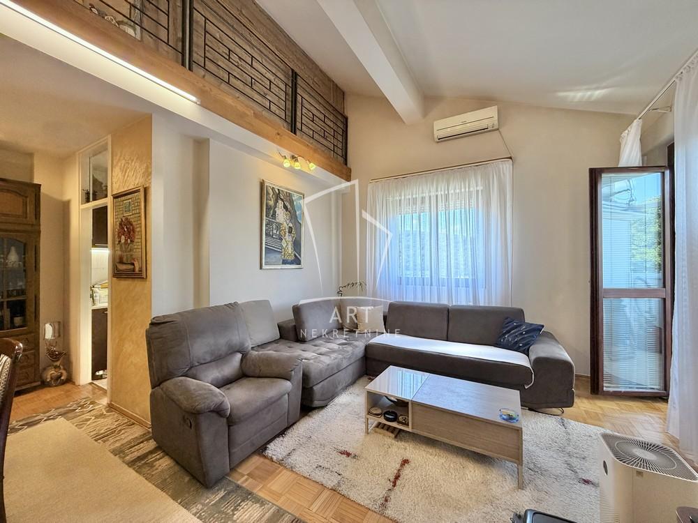 Stan na prodaju u Beogradu, Kanarevo brdo, dvoiposoban, 58m2, cena 180000 evra