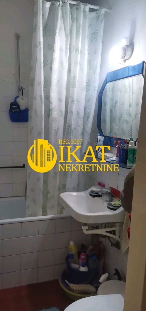 Stan na prodaju u Beogradu, Karaburma, dvosoban, 50m2, cena 155000 evra