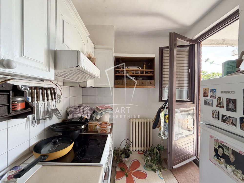 Stan na prodaju u Beogradu, Zvezdara, dvosoban, 58m2, cena 225000 evra