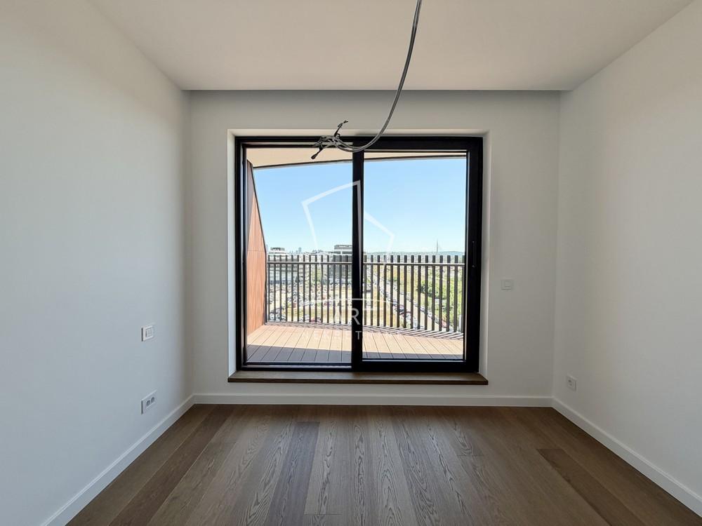 Stan na prodaju u Beogradu, Novi Beograd, trosoban, 170m2, cena 870000 evra