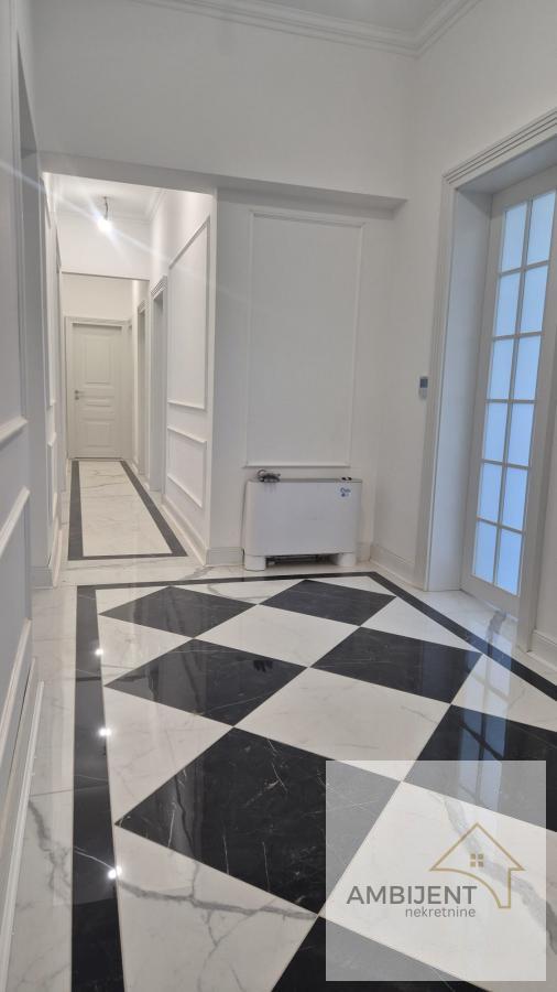 Stan na prodaju u Beogradu, Tašmajdan, 129m2, cena 800000 evra