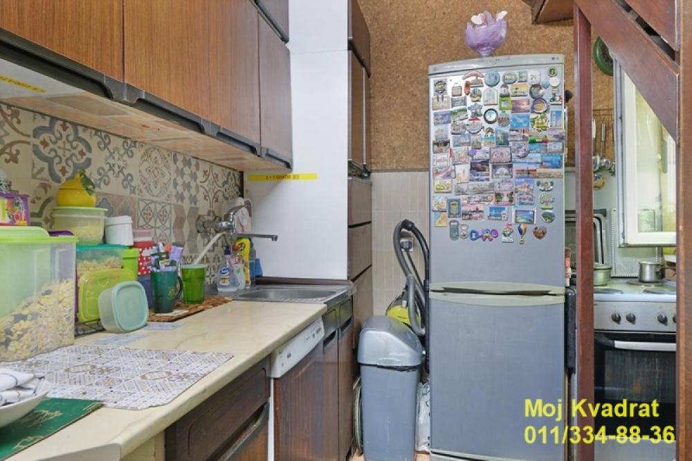 Stan na prodaju u Beogradu, Beograd (centar), cetvorosoban, 98m2, cena 400000 evra