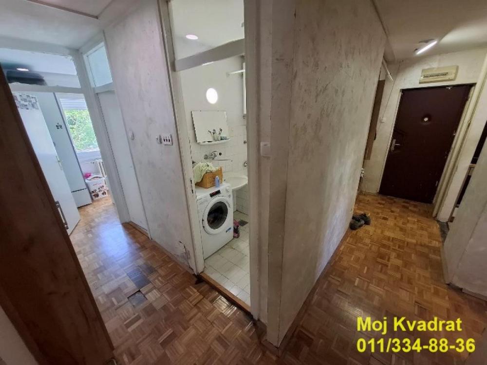 Stan na prodaju u Beogradu, Novi Beograd blok 34 (Studentski grad), troiposoban, 73m2, cena 255000 evra