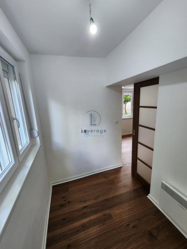Stan na prodaju u Beogradu, Senjak, jednoiposoban, 30m2, cena 139885 evra