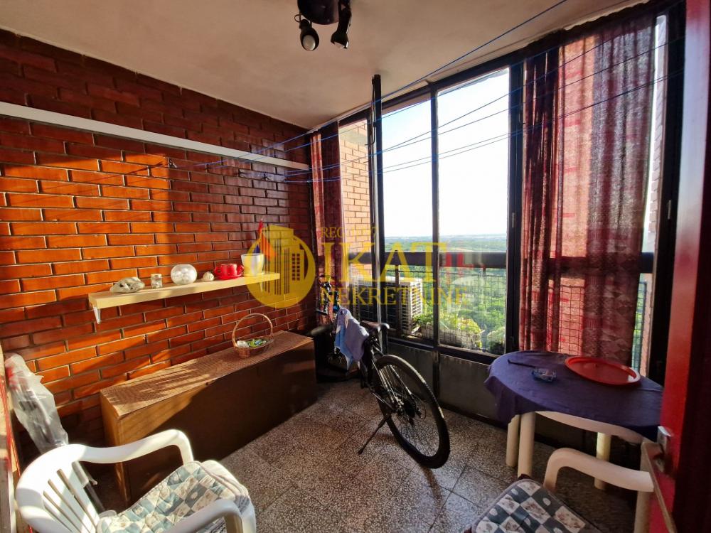 Stan na prodaju u Beogradu, Rakovica, cetvorosoban, 87m2, cena 205000 evra
