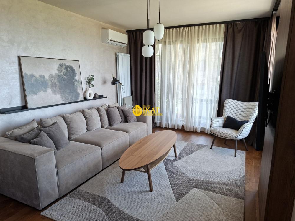 Stan na prodaju u Beogradu, Višnjička banja, trosoban, 74m2, cena 248000 evra