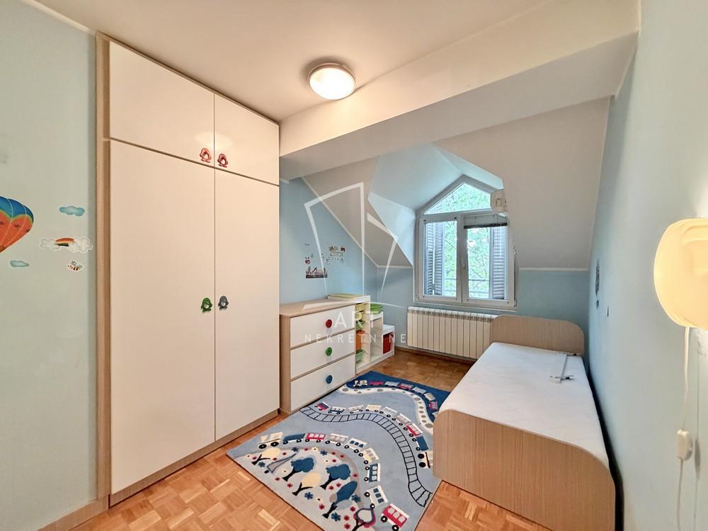 Stan na prodaju u Beogradu, Novi Beograd blok 63, trosoban, 72m2, cena 231000 evra