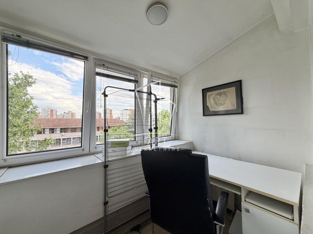 Stan na prodaju u Beogradu, Novi Beograd blok 63, trosoban, 72m2, cena 231000 evra