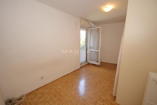 Stan na prodaju u Beogradu, Stari grad, dvosoban, 57m2, cena 256500 evra