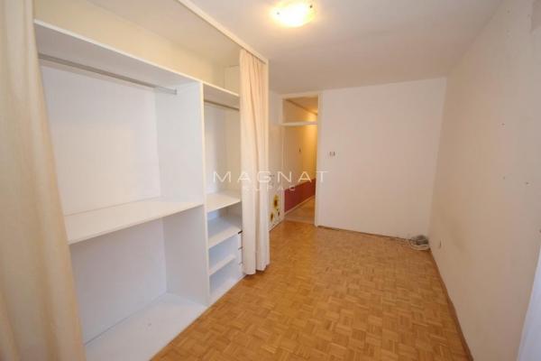 Stan na prodaju u Beogradu, Stari grad, dvosoban, 57m2, cena 256500 evra