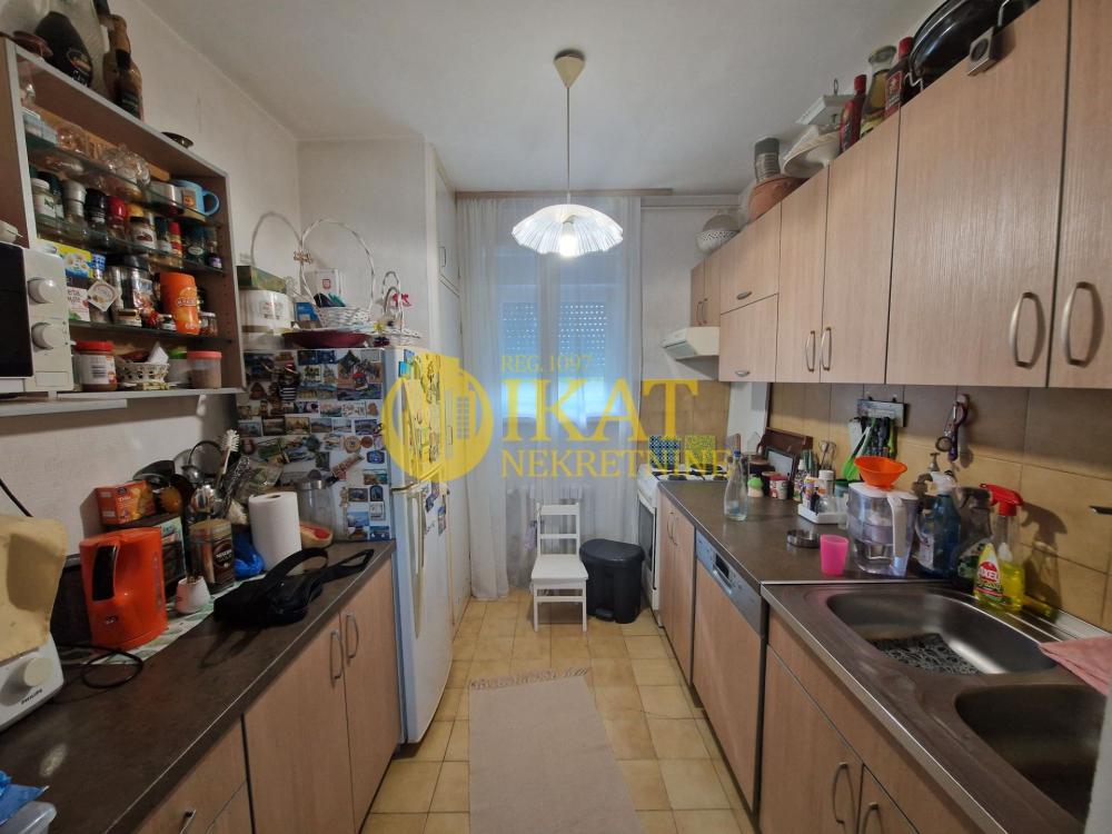 Stan na prodaju u Beogradu, cetvorosoban, 99m2, cena 169000 evra