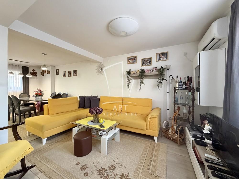 Stan na prodaju u Beogradu, Palilula, trosoban, 72m2, cena 136000 evra