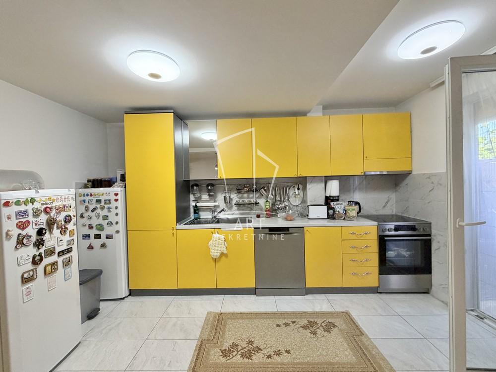 Stan na prodaju u Beogradu, Palilula, trosoban, 72m2, cena 136000 evra