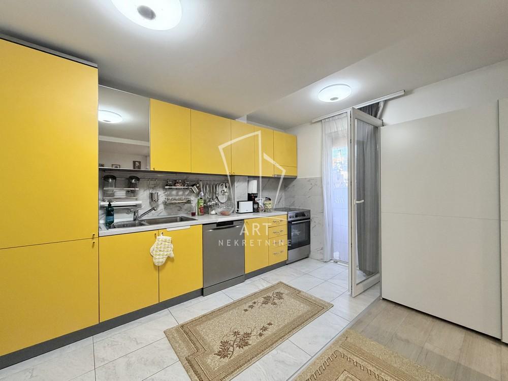 Stan na prodaju u Beogradu, Palilula, trosoban, 72m2, cena 136000 evra