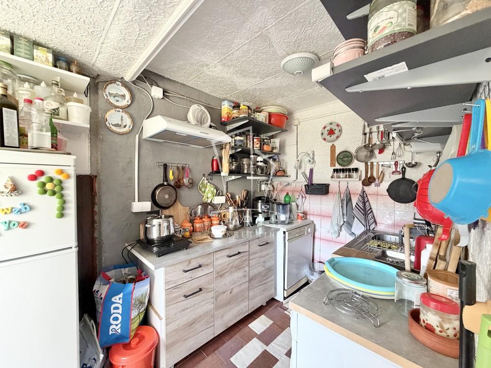 Stan na prodaju u Beogradu, Novi Beograd blok 21 (10. gimnazija), dvoiposoban, 57m2, cena 187000 evra