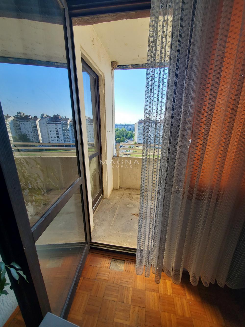 Stan na prodaju u Beogradu, Novi Beograd, trosoban, 91m2, cena 275000 evra