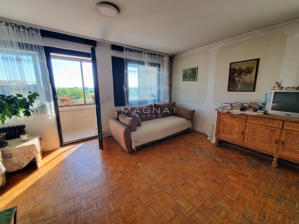 Stan na prodaju u Beogradu, Novi Beograd, trosoban, 91m2, cena 275000 evra