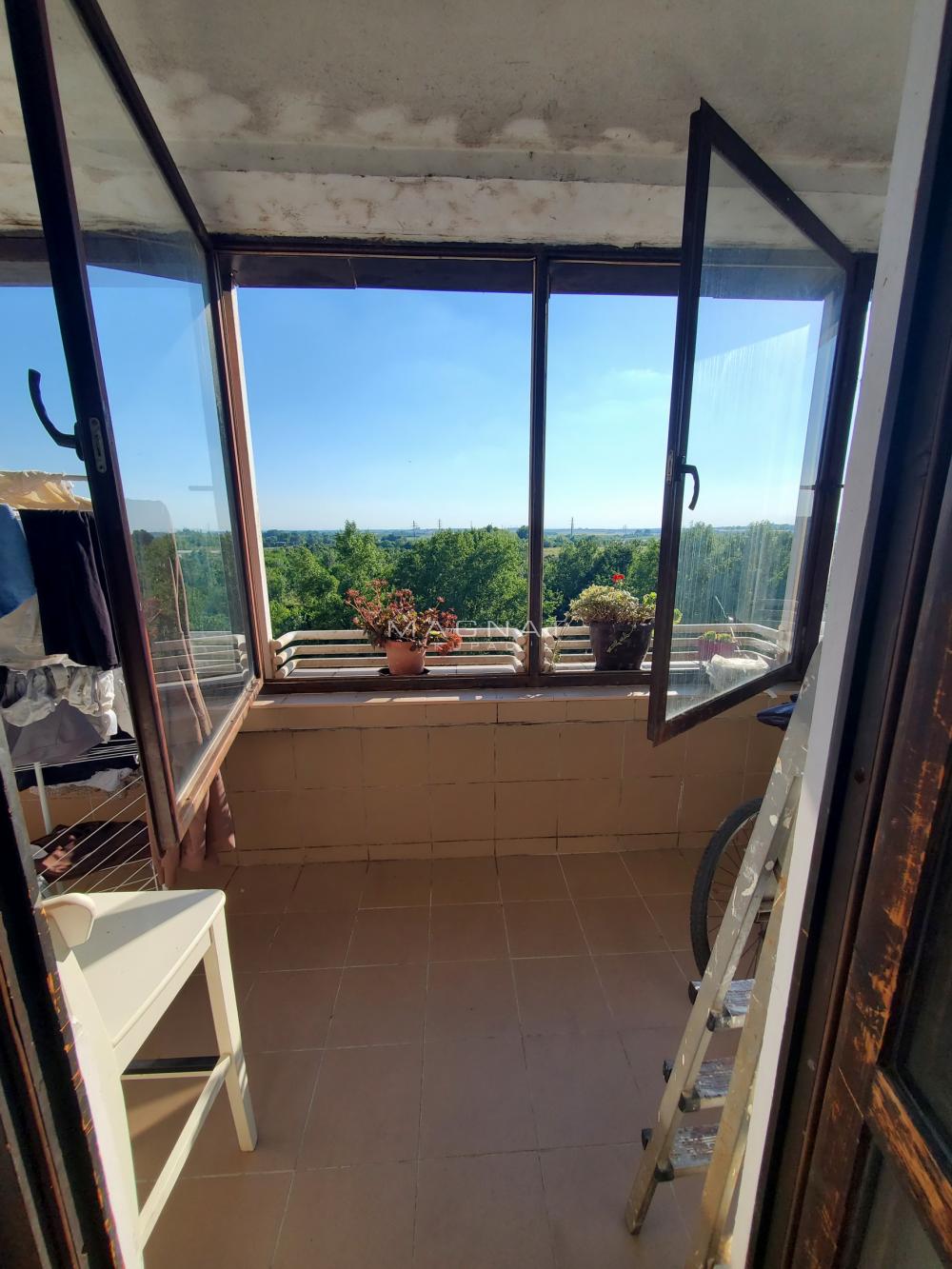 Stan na prodaju u Beogradu, Novi Beograd, trosoban, 91m2, cena 275000 evra