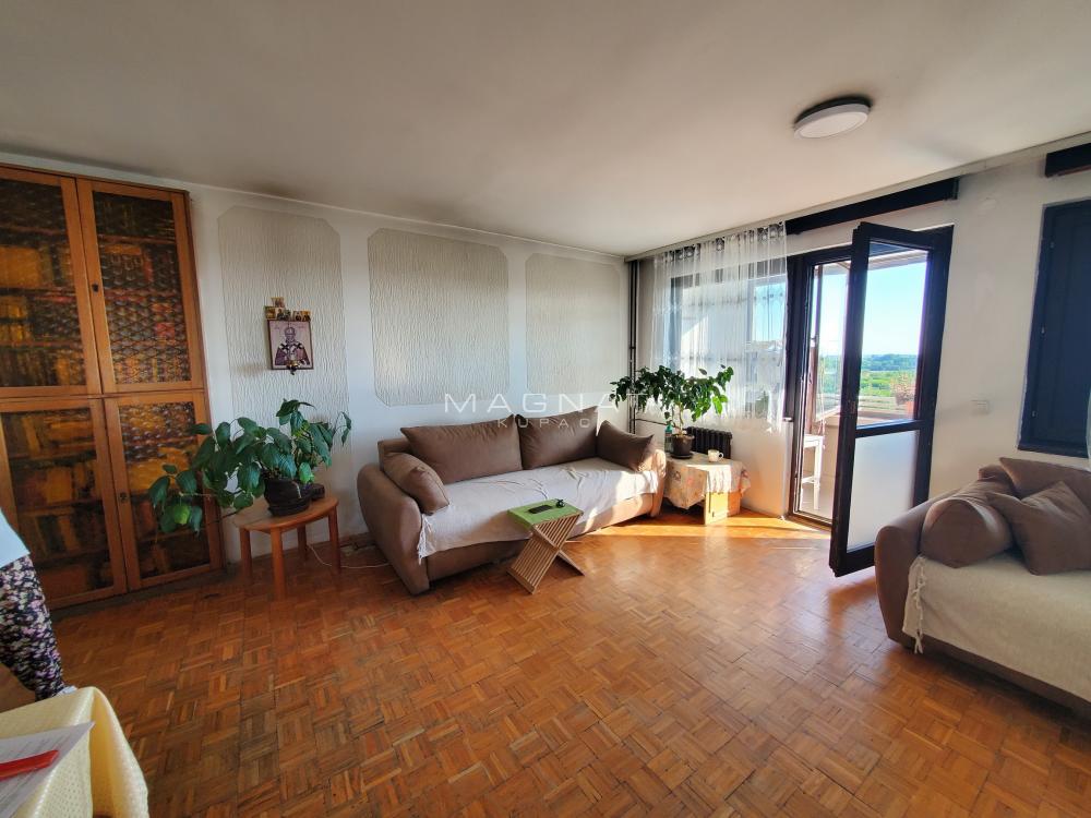 Stan na prodaju u Beogradu, Novi Beograd, trosoban, 91m2, cena 275000 evra