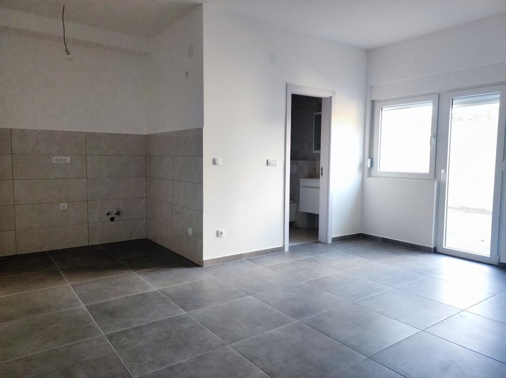 Stan na prodaju u Beogradu, Kaluđerica, 16m2, cena 59500 evra