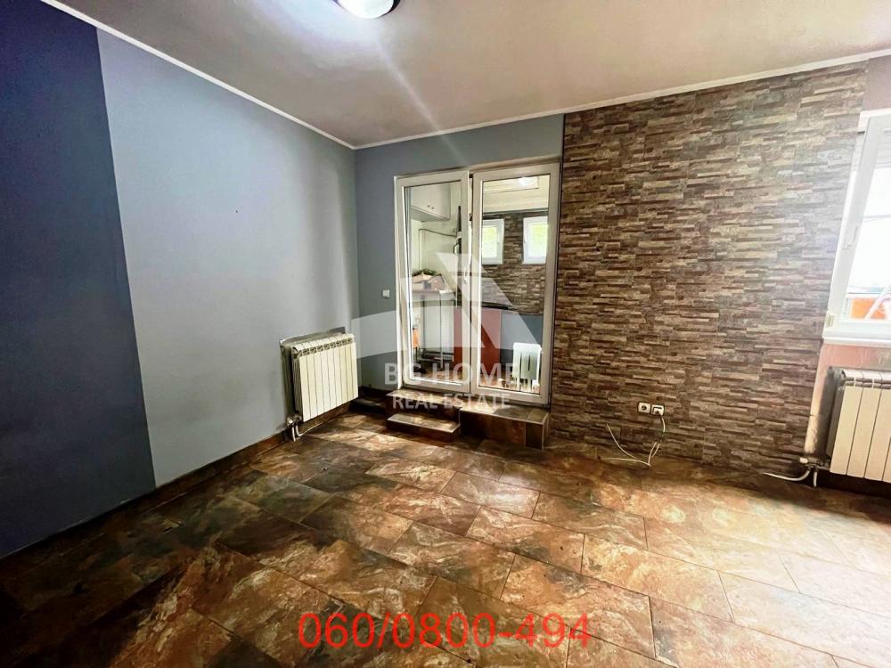 Stan na prodaju u Beogradu, Cvetkova pijaca, 31m2, cena 119000 evra