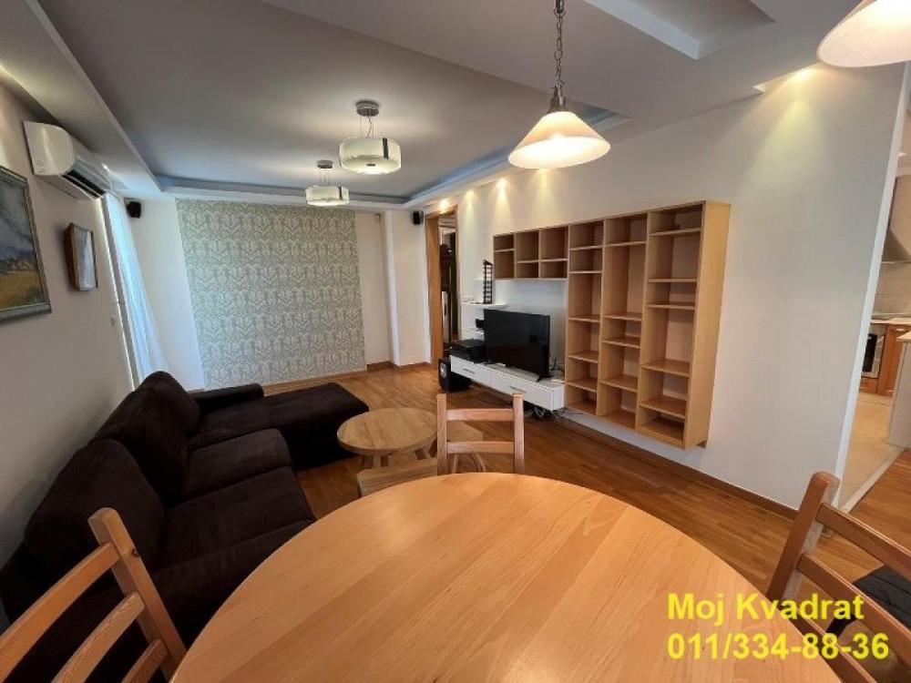 Stan na prodaju u Beogradu, Novi Beograd blok 67A (Belvile), trosoban, 106m2, cena 399000 evra