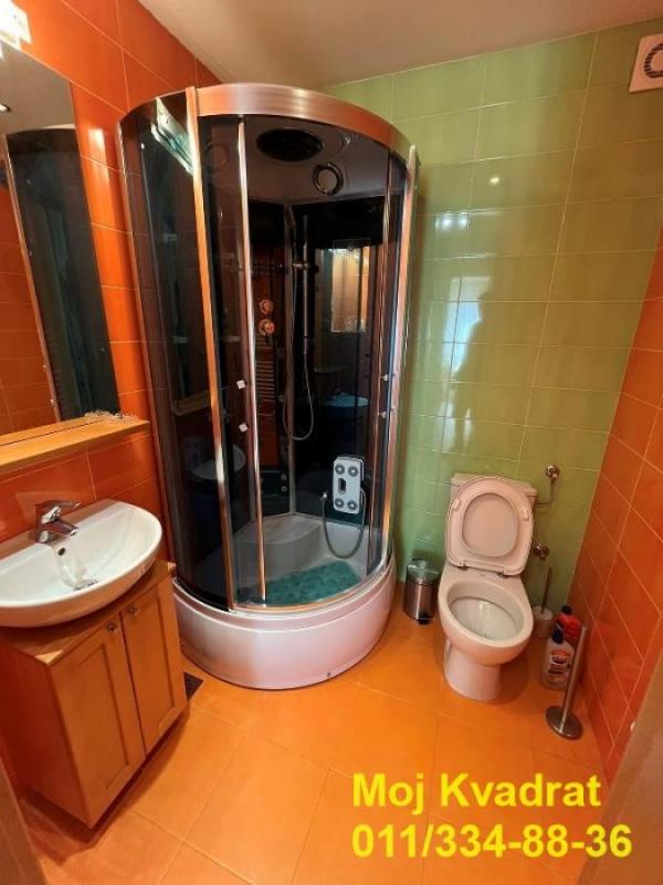 Stan na prodaju u Beogradu, Novi Beograd blok 67A (Belvile), trosoban, 106m2, cena 399000 evra