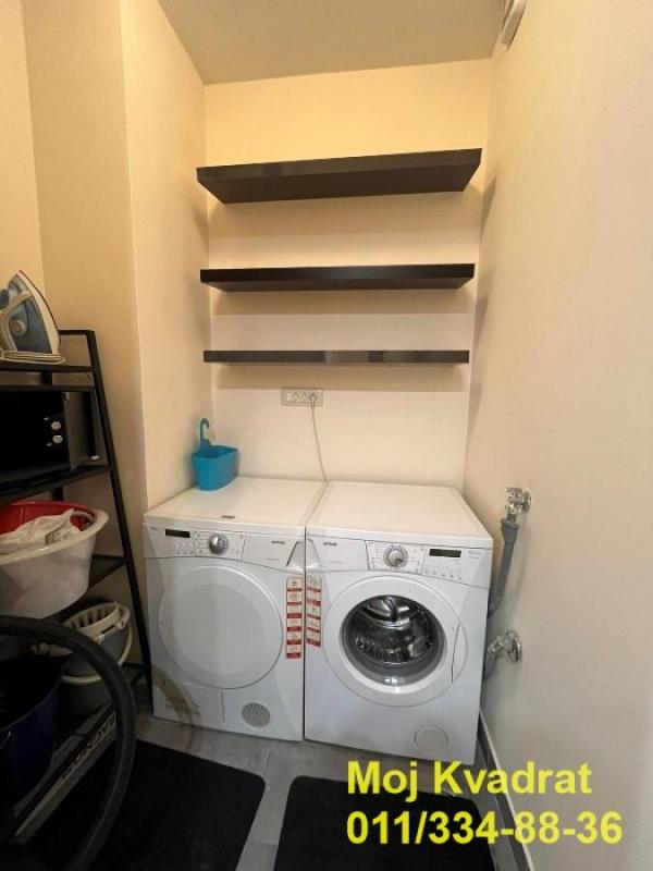 Stan na prodaju u Beogradu, Novi Beograd blok 67A (Belvile), trosoban, 106m2, cena 399000 evra