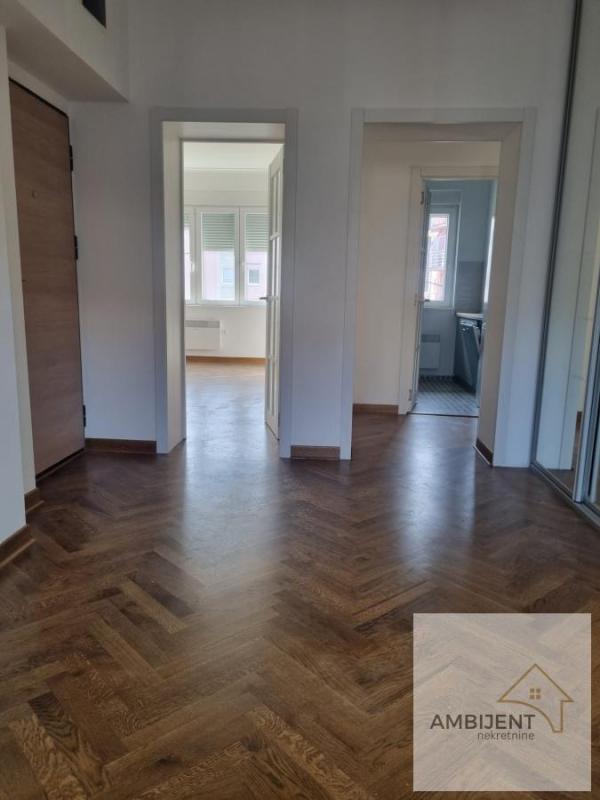 Stan na prodaju u Beogradu, Južni bulevar, troiposoban, 78m2, cena 264000 evra