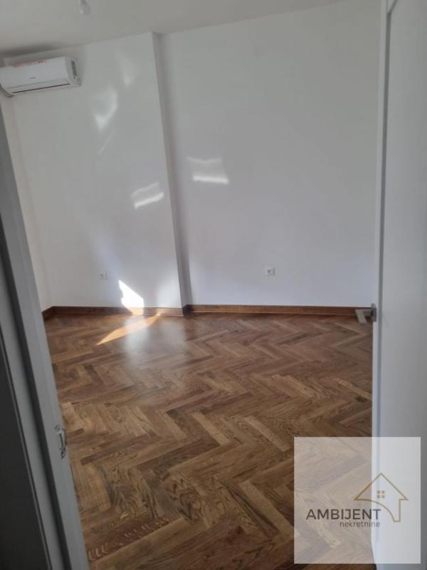 Stan na prodaju u Beogradu, Južni bulevar, troiposoban, 78m2, cena 264000 evra