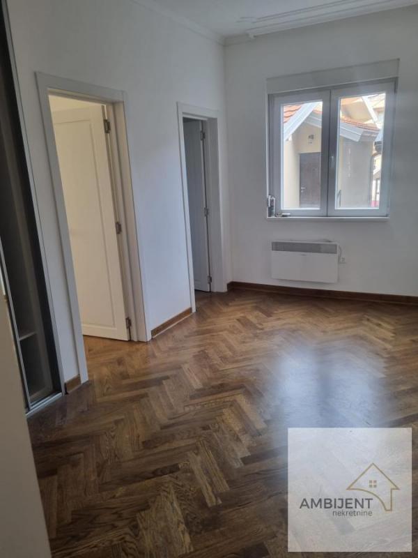 Stan na prodaju u Beogradu, Južni bulevar, troiposoban, 78m2, cena 264000 evra
