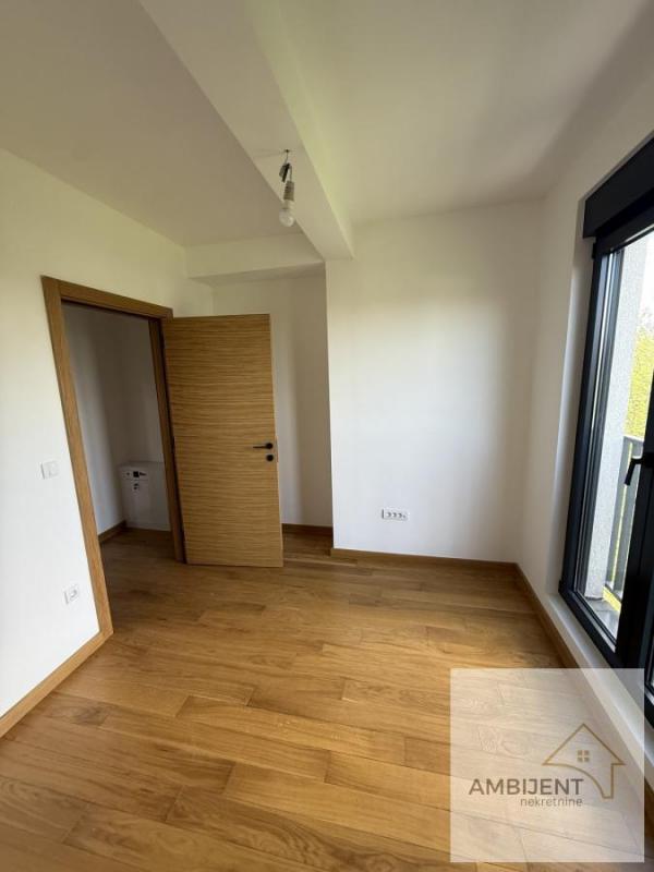 Stan na prodaju u Beogradu, Surčin, dvosoban, 51m2, cena 125000 evra