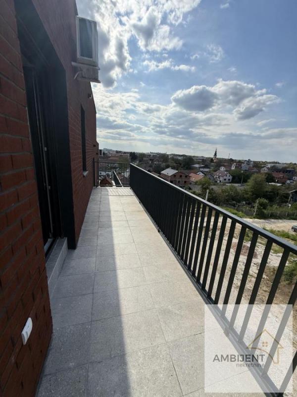 Stan na prodaju u Beogradu, Surčin, dvosoban, 51m2, cena 125000 evra