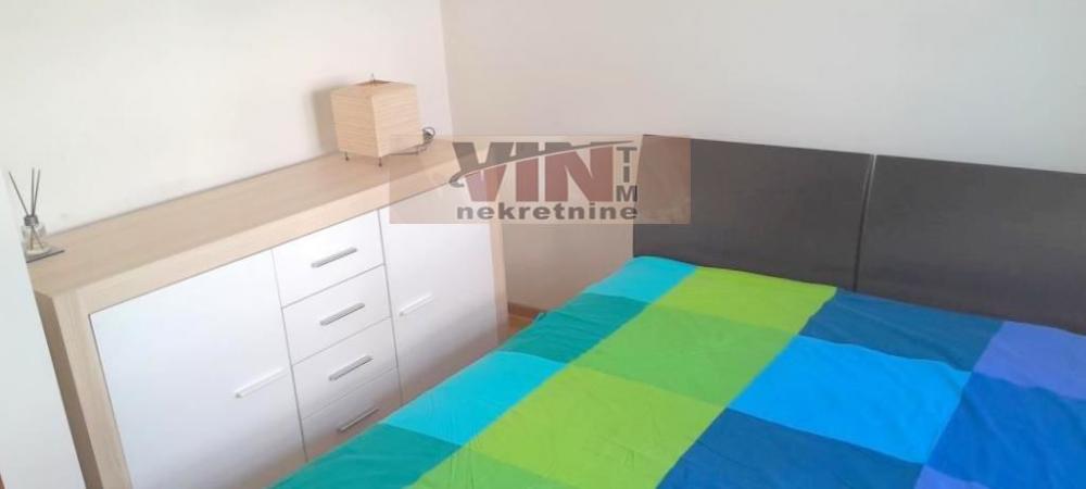 Stan na prodaju u Beogradu, Olimp, dvoiposoban, 62m2, cena 186000 evra