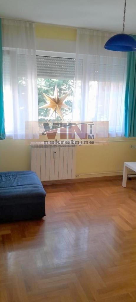 Stan na prodaju u Beogradu, Olimp, dvoiposoban, 62m2, cena 186000 evra