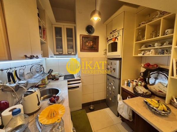Stan na prodaju u Beogradu, Stari grad, jednoiposoban, 43m2, cena 300000 evra