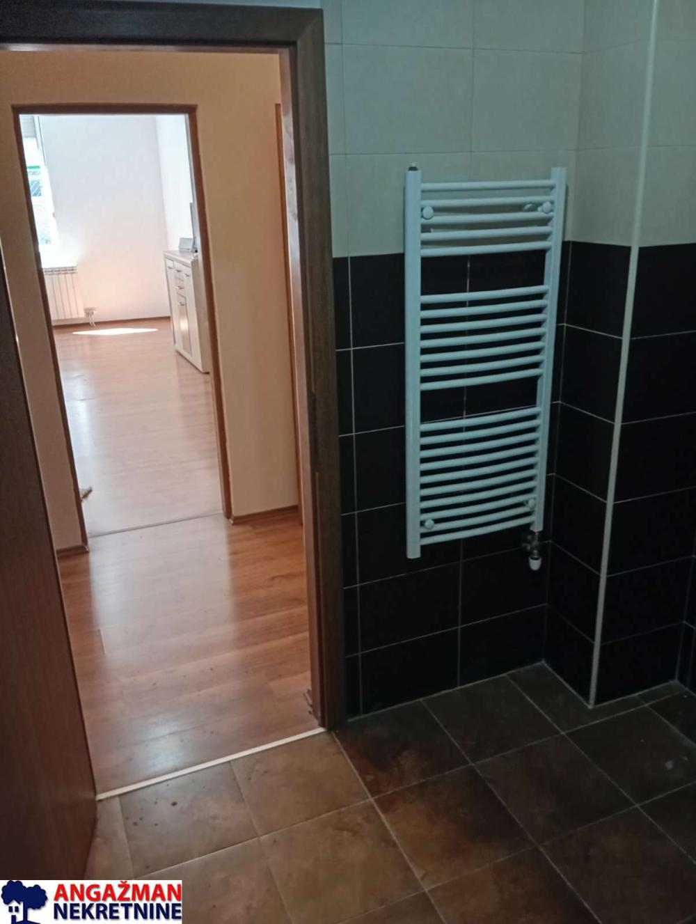 Stan na prodaju u Beogradu, Autokomanda, dvosoban, 103m2, cena 206000 evra