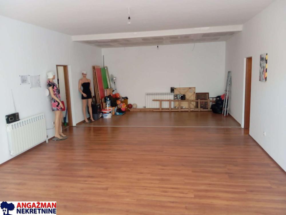 Stan na prodaju u Beogradu, Autokomanda, dvosoban, 103m2, cena 206000 evra