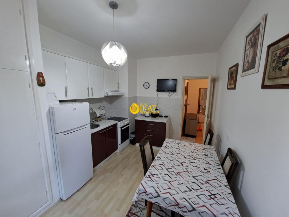 Stan na prodaju u Beogradu, Karaburma, dvosoban, 51m2, cena 156000 evra