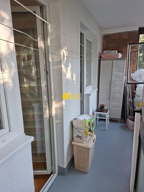 Stan na prodaju u Beogradu, Karaburma, dvosoban, 51m2, cena 156000 evra