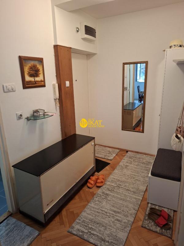 Stan na prodaju u Beogradu, Karaburma, dvosoban, 51m2, cena 156000 evra