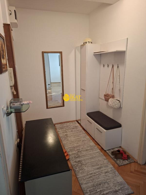 Stan na prodaju u Beogradu, Karaburma, dvosoban, 51m2, cena 156000 evra