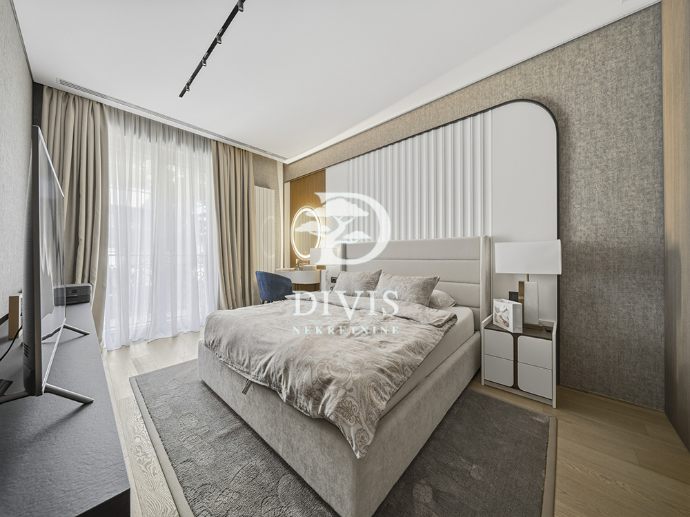 Stan na prodaju u Beogradu, Vračar (Hram), cetvorosoban, 162m2, cena 1500000 evra