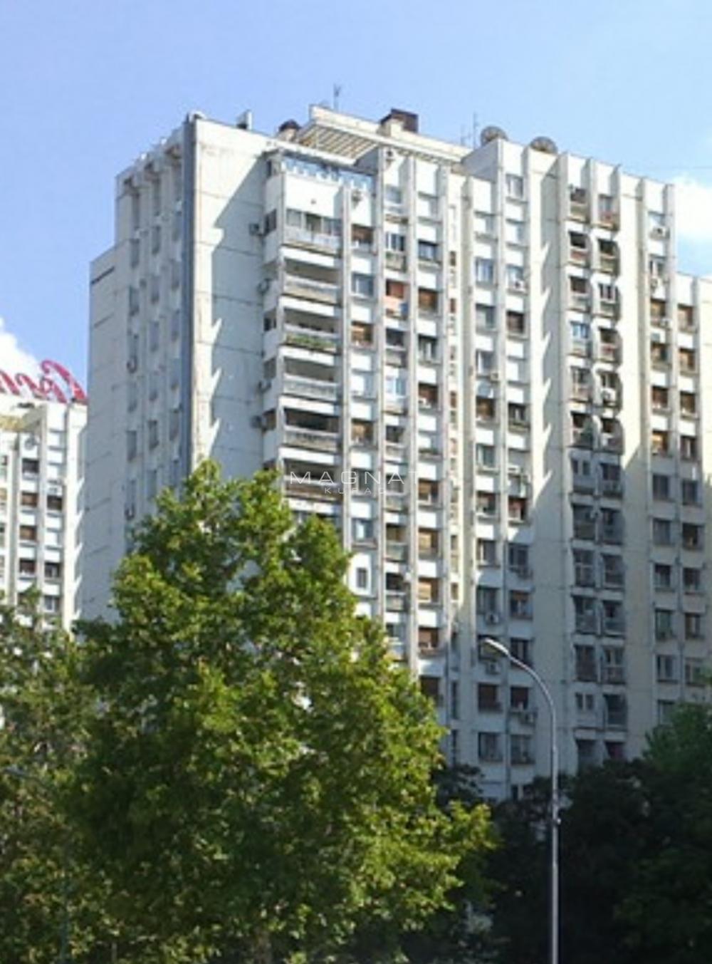 Stan na prodaju u Beogradu, Novi Beograd, troiposoban, 96m2, cena 340000 evra