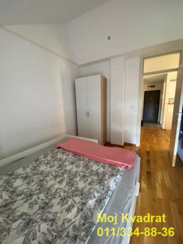 Stan na prodaju u Beogradu, Cerak vinogradi, dvoiposoban, 65m2, cena 210000 evra