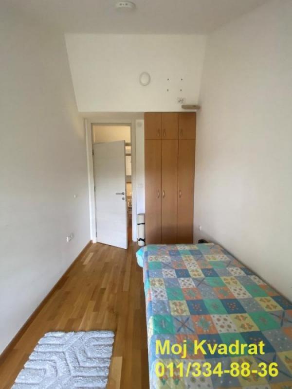 Stan na prodaju u Beogradu, Cerak vinogradi, dvoiposoban, 65m2, cena 210000 evra